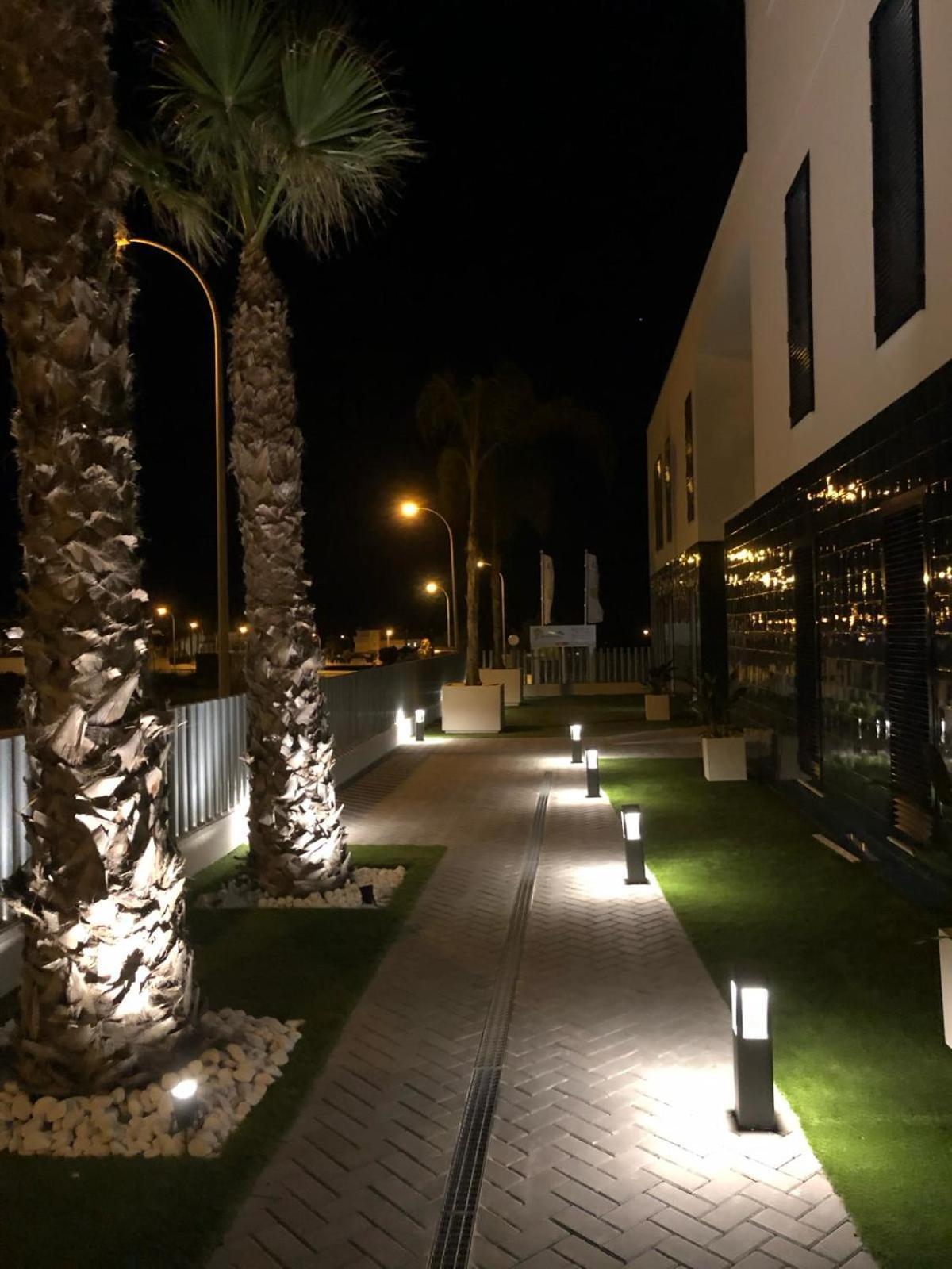 오리후엘라 Palmview Poolside Heaven In Turquesa Del Mar 아파트 외부 사진